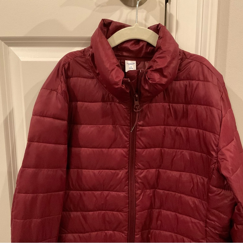 Packable lightweight active wear jacket